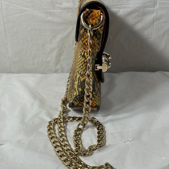 Scene snakeskin snake head crossbody purse - Picture 12 of 16